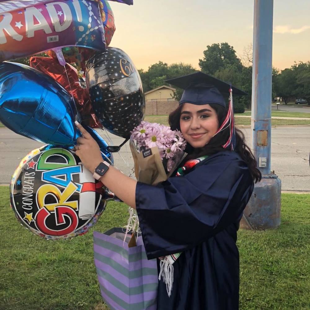 Meet your Posher, Alejandra